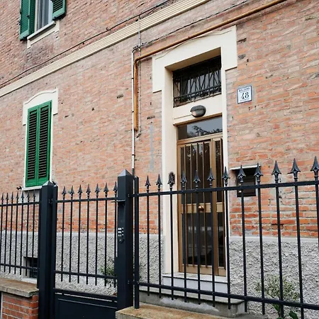 The Attico - Chick Urban - Free Parking